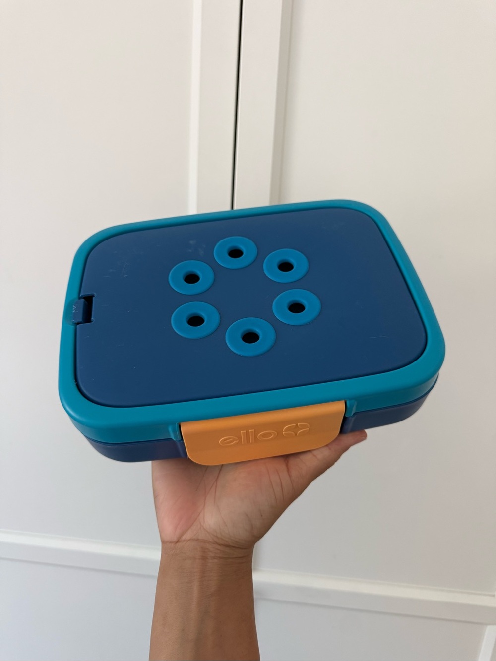 Blue & Teal Airtight Food Storage Container with Orange Clip
